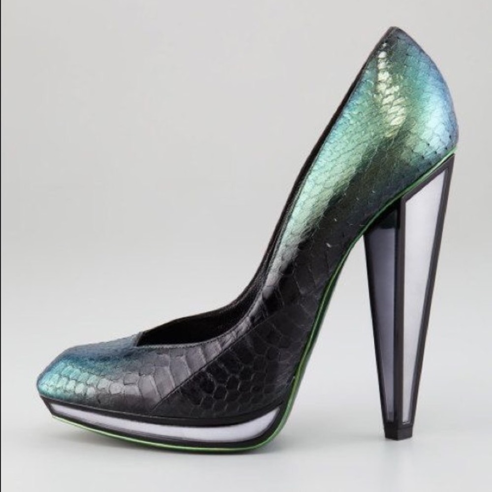 Yves saint Laurent VANDA  snake size 36